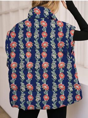 Tankaneo Womens Floral Oversized Puffer Vest smal